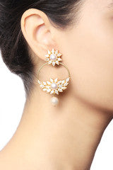 Baroque Contemporary Flower Pearl Earrings