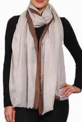 Closet Ranipink Off White With Brown Stole