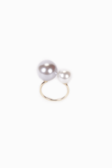 Fancy pants Grey Pearl Ring
