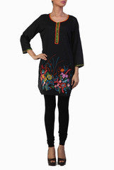 Ginaz Embroidered Kurta