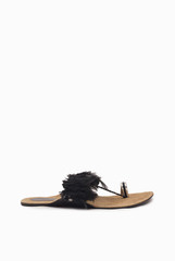 Niharika Pandey Black And Silver Feather Kolhapuri Chappal