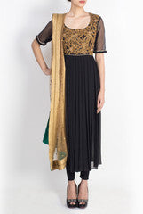 Pralii Black Drape Embroidered Kurti With Dupatta
