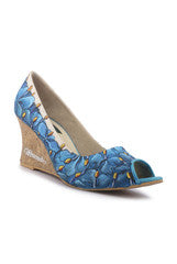 Wearmates Two-toned flower motif Designer Canvas Wedges Shoes