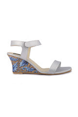 Wearmates Floral Pattern in Silver & Blue Wedges