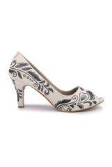 Wearmates Pearl Black Allover Peeptoe Designer Heels Shoes